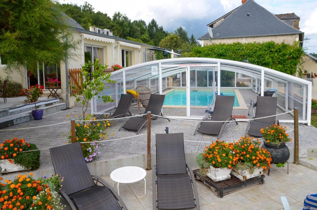 Domaine De La Moretie Cublac ภายนอก รูปภาพ